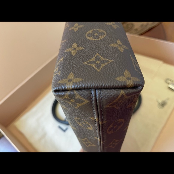 Louis Vuitton Briefcase - Picture 7 of 16